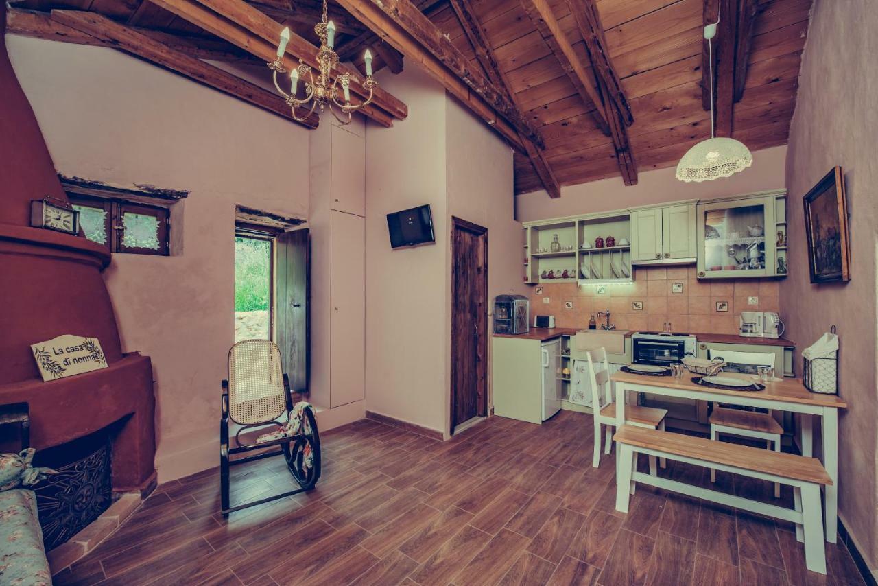 La Casa Di Nonna Guest House Korithion Luaran gambar